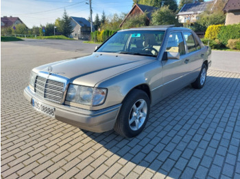 Coche MERCEDES-BENZ