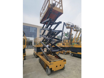 Plataforma de tijeras XCMG Official Used Self Propelled Lift GTJZ1012 10m Scissors Lift Platform Price List: foto 3