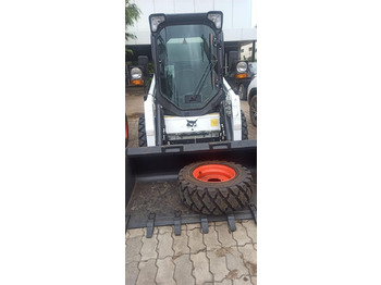 Minicargadora BOBCAT S450