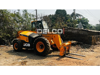 Manipulador telescópico nuevo JCB 530-70: foto 2