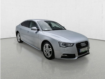 Coche AUDI