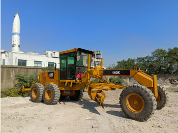 Grader CATERPILLAR 140K