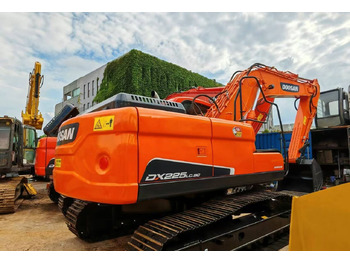 Excavadora de cadenas DOOSAN DX225LC