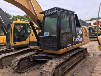 Excavadora de cadenas CATERPILLAR 320D2