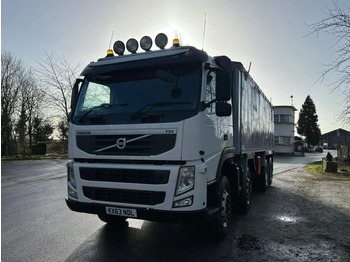 Camión volquete VOLVO FM