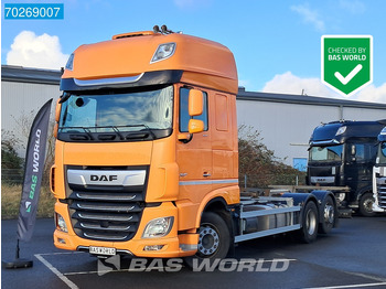 Camión portacontenedore/ Intercambiable DAF XF 530