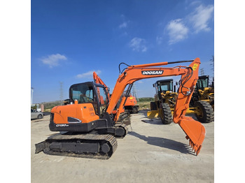 Miniexcavadora DOOSAN DX60