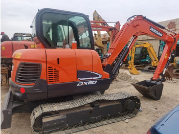 Miniexcavadora DOOSAN DX60