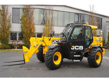 Arrendamiento de JCB 560-80 / 6 ton lifting capacity / power 146 HP JCB 560-80 / 6 ton lifting capacity / power 146 HP: foto 5