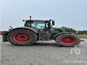 Tractor FENDT 826 Vario