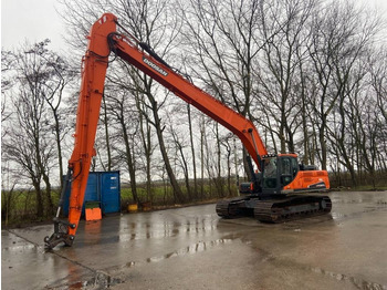 Excavadora DOOSAN DX300LC-3