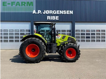 Tractor CLAAS Axion 830