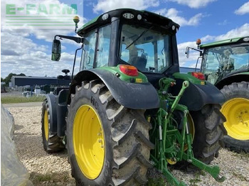 Tractor John Deere 6110m: foto 2