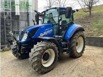 Tractor NEW HOLLAND T5