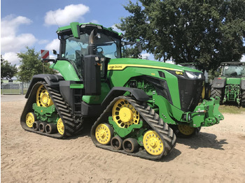 Tractor JOHN DEERE