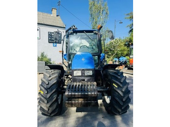 Tractor nuevo New Holland TL90: foto 4