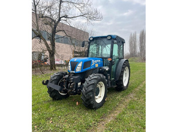 Tractor NEW HOLLAND T4