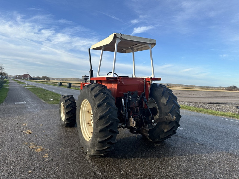 Tractor New Holland 100-90 DT: foto 6