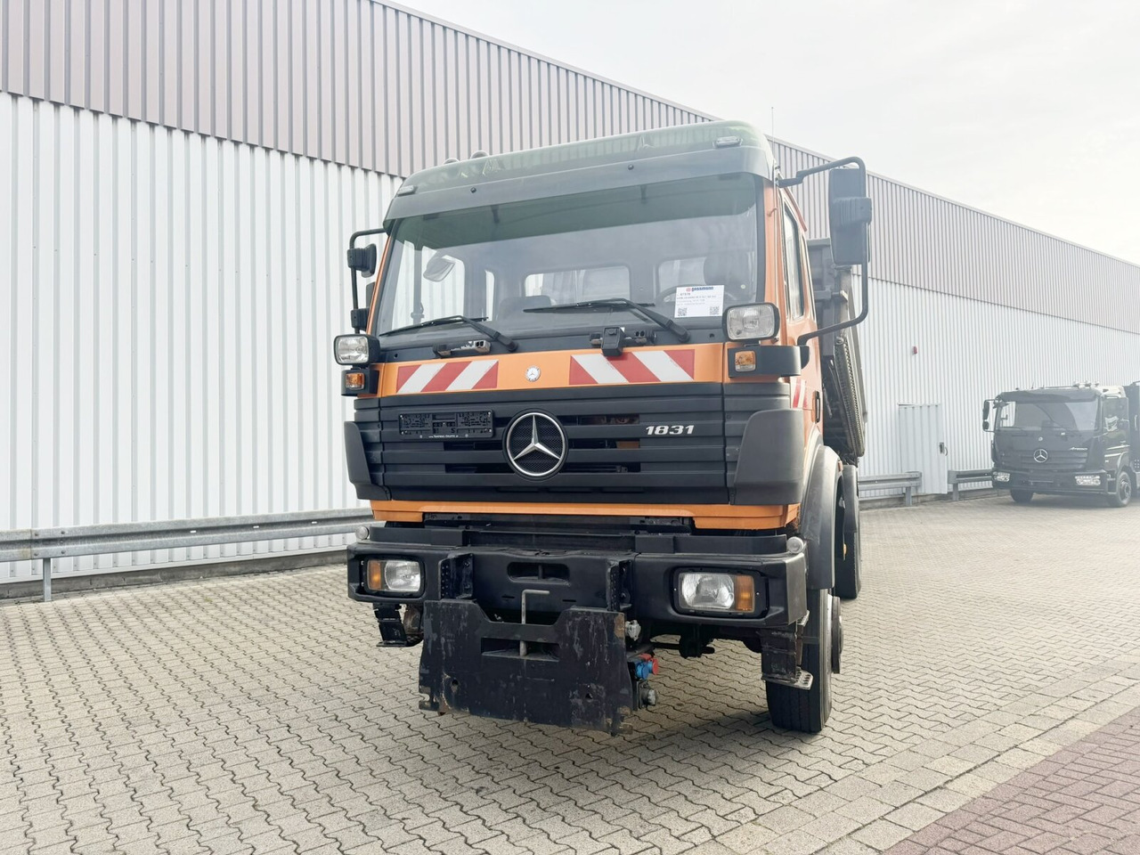 Camión volquete Mercedes-Benz SK II 1831 AK 4x4 SK II 1831 AK 4x4, Bordmatik, Winterdienstausstattung: foto 9