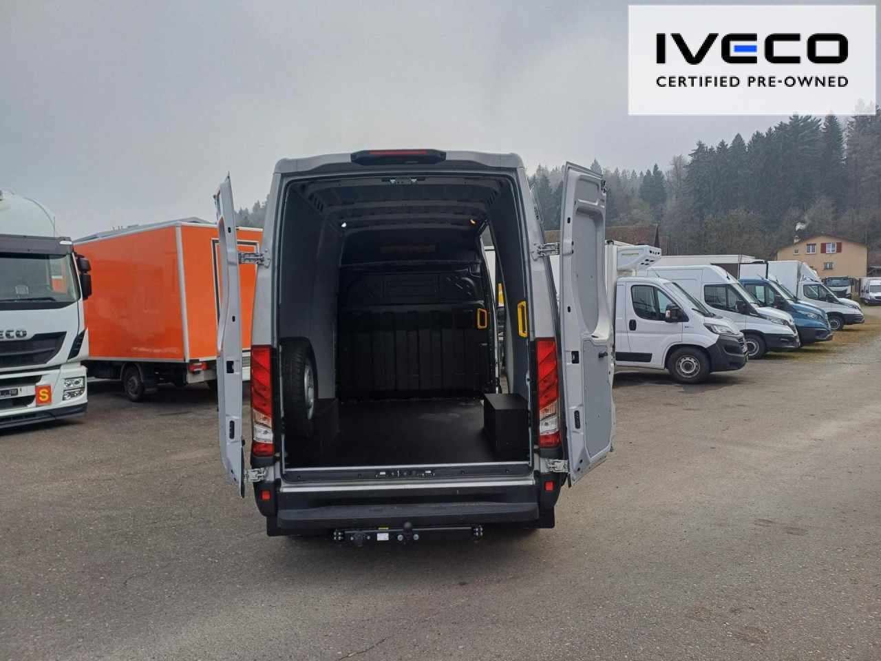 Furgón IVECO Daily 35S14NA8V/P Euro6 Klima AHK Navi Luftfeder: foto 14