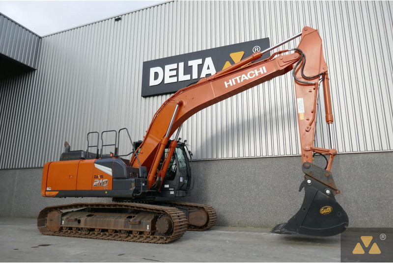 Excavadora de cadenas Hitachi ZX210LC-7: foto 10