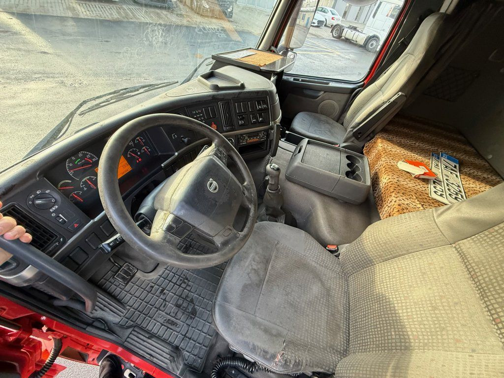 Camión lona Volvo FM260 EURO 3: foto 14