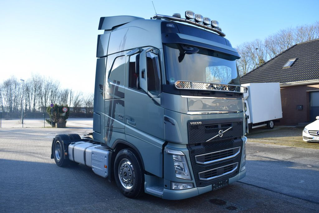 Arrendamiento de Volvo  FH 470 T Navi ACC Retarder 2x Tank TOP Zustand  Volvo  FH 470 T Navi ACC Retarder 2x Tank TOP Zustand: foto 12