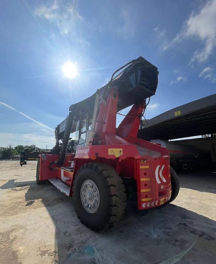 Reach stacker Kalmar DRF450-650S5: foto 6