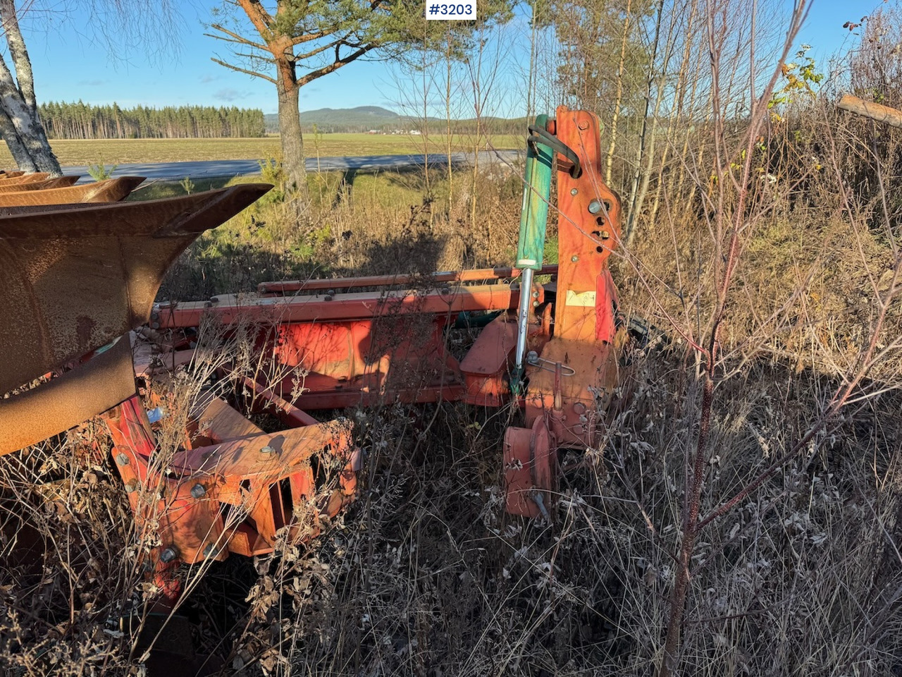 Equipo para trabajo del suelo Kverneland LO 100 6-furrow Reversible Plow: foto 7