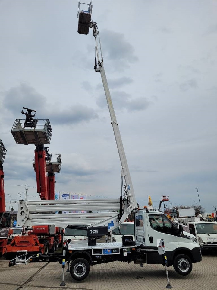 Camión con plataforma elevadora CTE ZED 23.3 JH - 23m Iveco 35S12 - bucket truck boom: foto 14