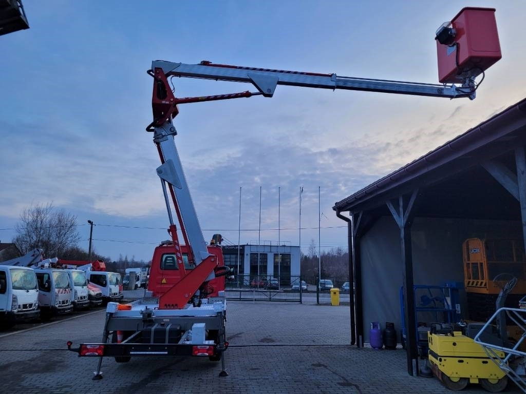 Camión con plataforma elevadora Multitel MX 170 - 17m Iveco Daily 35S11 - bucket truck boom: foto 11