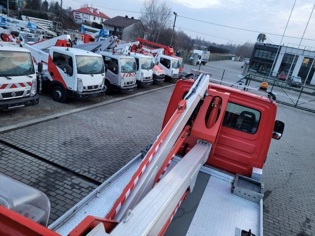 Camión con plataforma elevadora Multitel MX 170 - 17m Iveco Daily 35S11 - bucket truck boom: foto 26