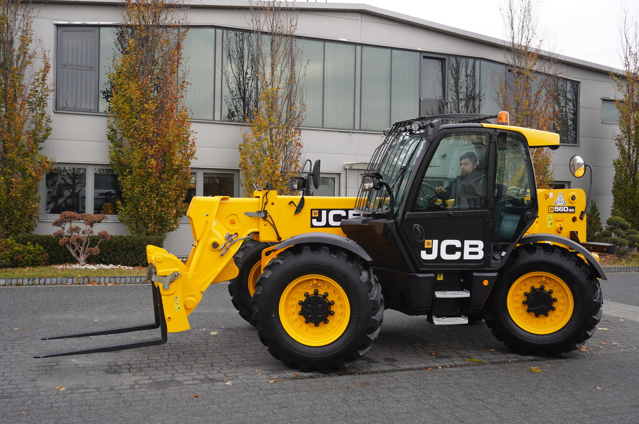 Arrendamiento de JCB 560-80 / 6 ton lifting capacity / power 146 HP JCB 560-80 / 6 ton lifting capacity / power 146 HP: foto 7