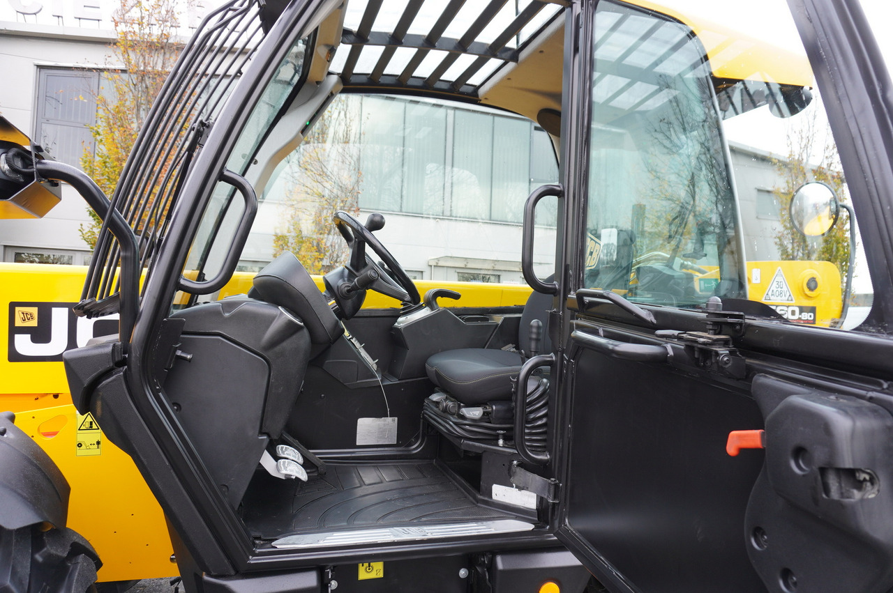 Arrendamiento de JCB 560-80 / 6 ton lifting capacity / power 146 HP JCB 560-80 / 6 ton lifting capacity / power 146 HP: foto 16