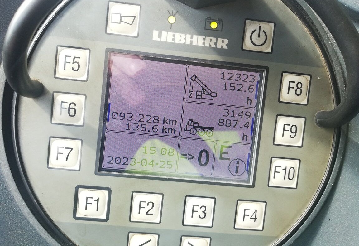 Arrendamiento de Liebherr LTM 1070 4.2 Liebherr LTM 1070 4.2: foto 10 Arrendamiento de Liebherr LTM 1070 4.2 Liebherr LTM 1070 4.2: foto 10