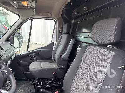 Camión con plataforma elevadora RENAULT MASTER 2019 Klubb K32 10 m on Camion N ...: foto 11