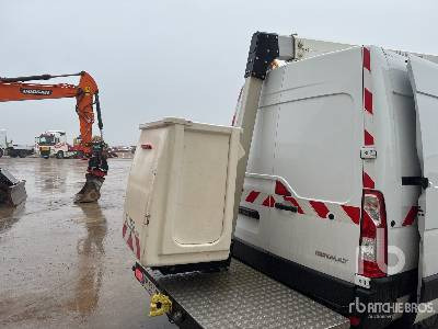 Camión con plataforma elevadora RENAULT MASTER 2019 Klubb K32 10 m on Camion N ...: foto 22