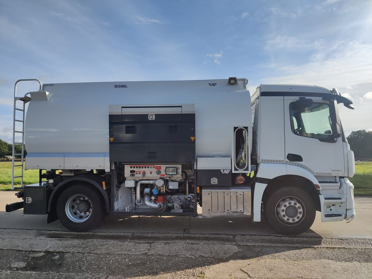 Camión cisterna MERCEDES Actros: foto 9