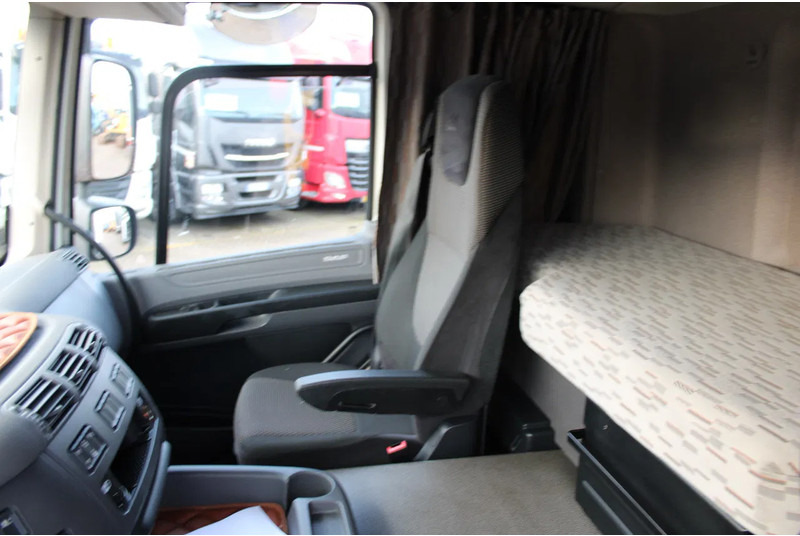 Cabeza tractora DAF CF 440 + EURO 6 + spoilers: foto 19