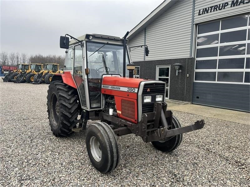 Tractor Massey Ferguson 390 HiLine med frontlift: foto 16