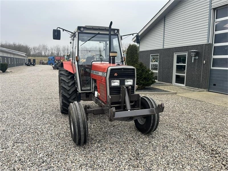 Tractor Massey Ferguson 390 HiLine med frontlift: foto 17