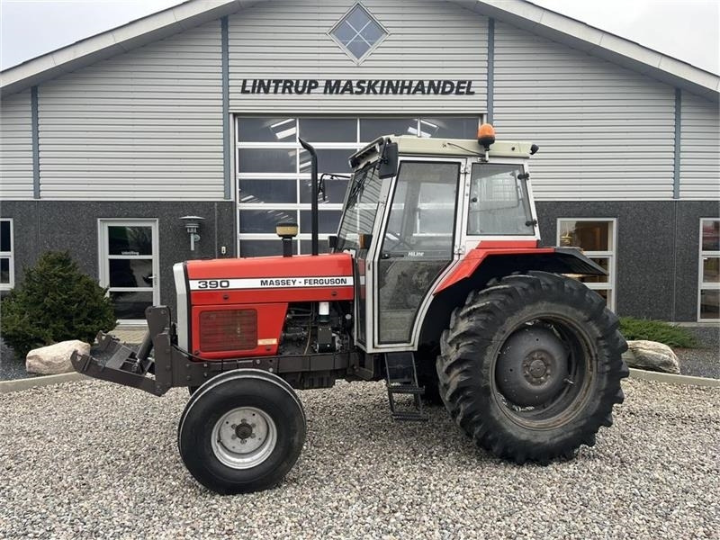 Tractor Massey Ferguson 390 HiLine med frontlift: foto 7