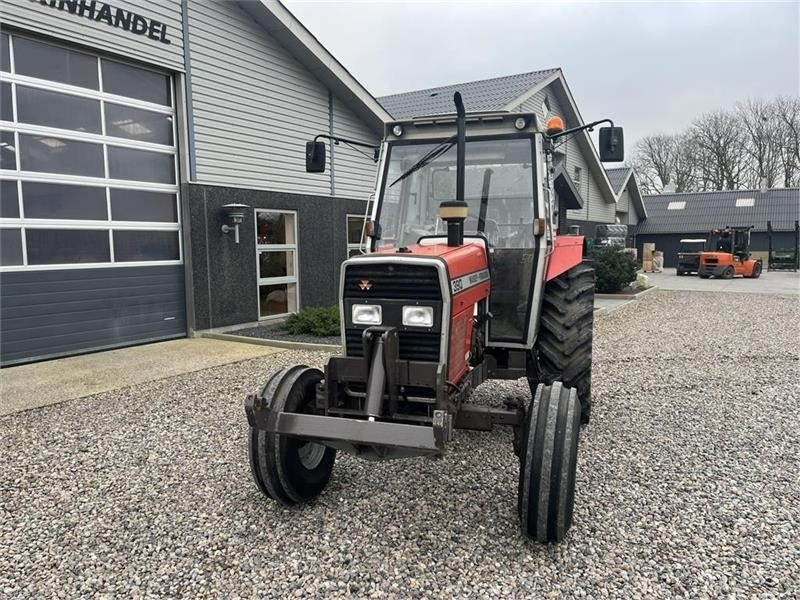 Tractor Massey Ferguson 390 HiLine med frontlift: foto 9