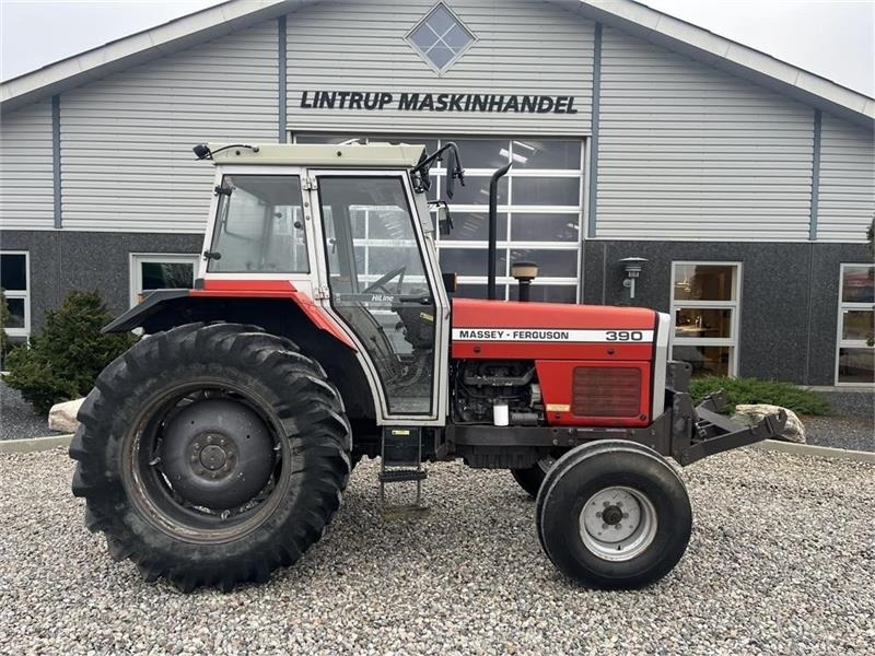 Tractor Massey Ferguson 390 HiLine med frontlift: foto 6