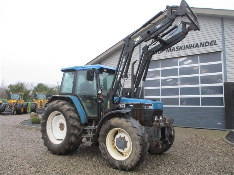 Tractor New Holland 7740 SLE Turbo Med frontlæsser og frontlift.: foto 13