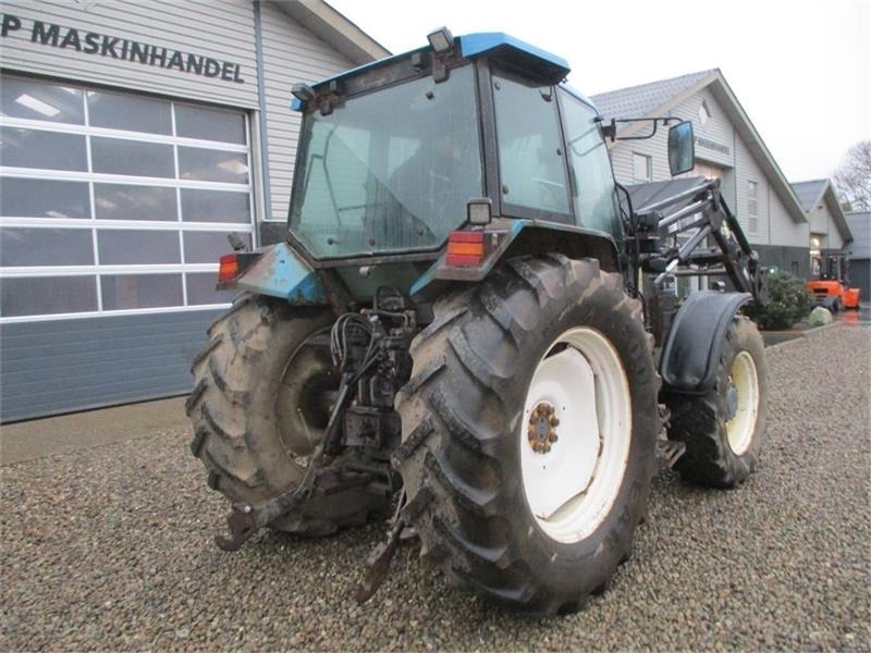 Tractor New Holland 7740 SLE Turbo Med frontlæsser og frontlift.: foto 14