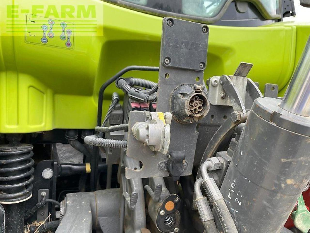 Tractor CLAAS arion 660 cmatic cebis CMATIC CEBIS: foto 20