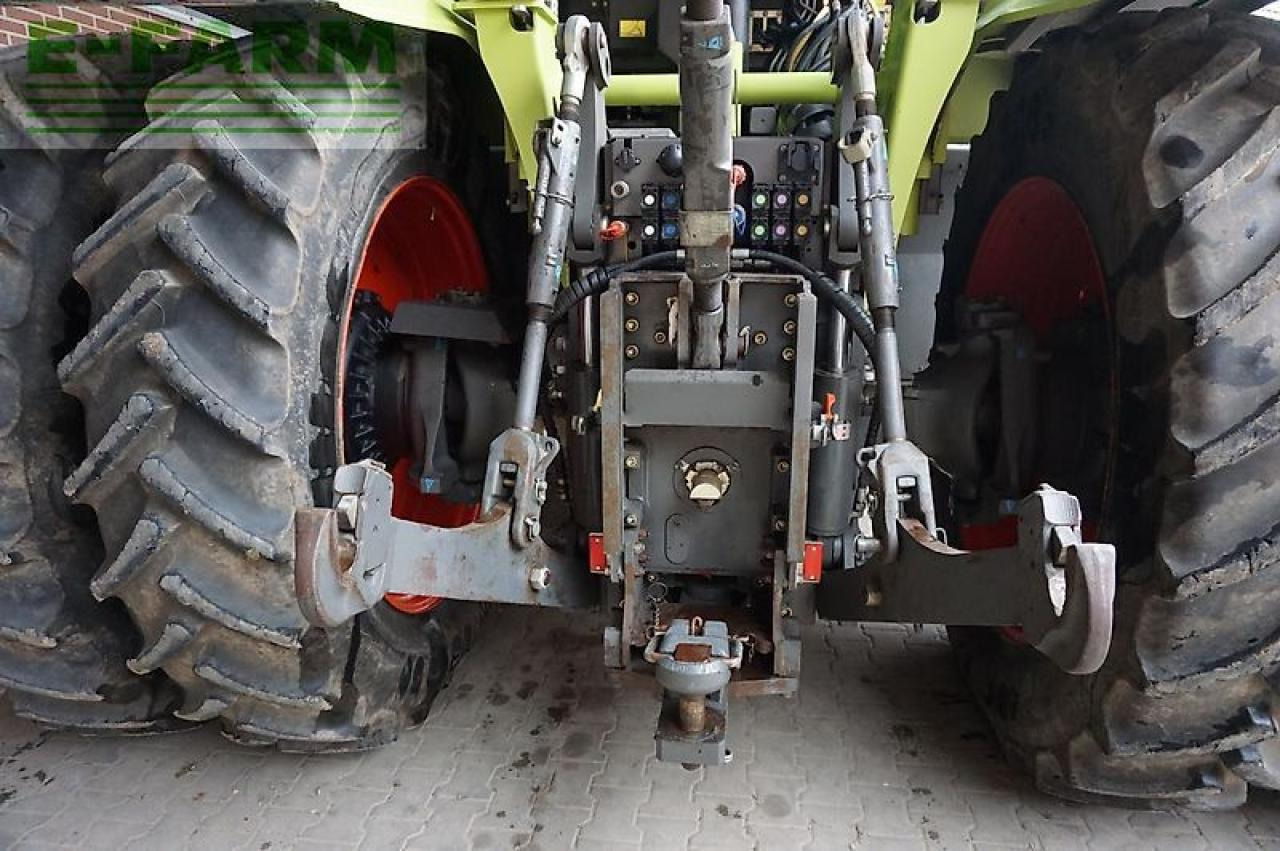 Tractor CLAAS xerion 5000 trac vc TRAC VC: foto 8