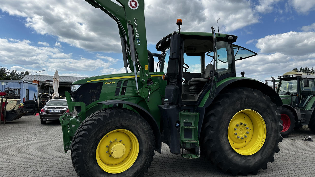 Tractor John Deere 6230R: foto 11