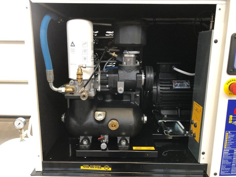 Compresor de aire nuevo Fiac New Silver 7.5 / 300 Silent 5.5 kW 720 L / min  10 Bar Elektrische schroefcompressor met ketel: foto 9